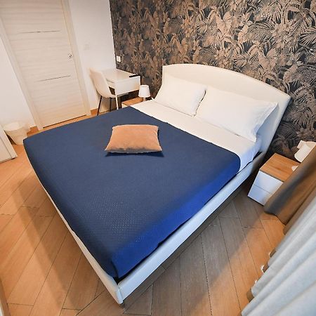 Karol Wojtyla Airport Bari Hotell Eksteriør bilde